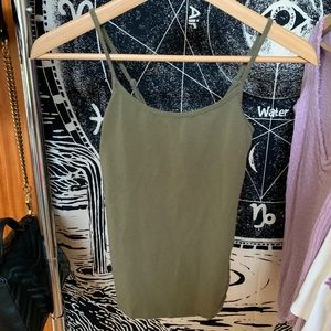 Forever 21 basic tank/cami top